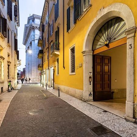 Arena-Center Luxury Apartment Verona Luaran gambar